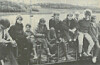 Ungdommer samlet seg på redningsskøyta: Alf Sørstrand, John Rørdal, Roger Blikø, Einar Vågø, Ove Eidshaug, Joar Eide, Johnny Antonsen, Aslaug Pettersen, Jorid Hanssen, Berit Fjær, Aslaug Pettersen og Jorid Hansen.