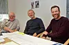 Roald Dolmen (i midten) satser på Dokker, læringsverktøyet som er skapt av gründerne Snorre Tørriseng (til venstre) og Torbjørn Hundseth.