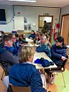 9.trinn fra Kolvereid skole besøkte HV under øvelsen.
