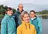 Veterinær Marit Gundersen Skjærvik (foran) styrker kunnskapsbasen og utviklingskapasiteten i Val FoU AS, som fra før av består av daglig leder Kristine Fagerland (fra venstre), Halvor Mortensen og Hege Sekkenes.