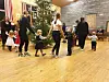 I fjor var det mange juletrefester rundt omkring. Kommunen har nå lagt ut en rettleder for årets julefeiring. Illustrasjonsfoto