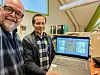 Knut Sandersen fra Ytringen og Helge Hansen fra sjakklubben konstaterer at det nærmer seg finale.