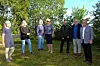 Liv Nordahl, Ingrid Hatland, Kjellrunn Åsgard, Sølvi Vik Brækkan, Terje Kvalø, Anders Skaugen og Halvor Prestvik ser fram til oppsetninga av 'Bålet i meg'.