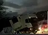 I Horvereidbakkan havnet en trailer for langt ut på kanten, og fikk etterhert assistanse fra Falck Redning ved Folla Auto.