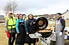 Et godt samarbeid mellom barnehagene, Rørvik Fisk, Skreifestivalen og Coop Mega gjør at studieturen med et måltid i parken blir mulig. Fra v. Elin Kristiansen fra Bergheim barnehage, Ingvild Eriksen fra Rørvik Fisk, Anne Grete Walaunet fra Skreifestivalen og Rhesti Mailemichael fra Coop Mega.