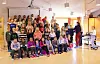 Fjerde trinn ved Rørvik skole sang om barn i andre land, og at vi må strekke ut en hånd. Internasjonal dag skapte engasjement.