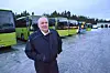 David Vassli valgte å stoppe bussen torsdag morgen, og ikke fullføre ruten sin. Det på grunn av veldig glatte veier. Han sier det var et spørsmål om sikkerhet. Og valgte da å stoppe bussen.