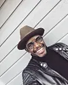 Alexander Skadberg kommer til Ytre Namdal for å snakke om sitt liv og psykisk helse. Flere har kanskje sett han på tv-programmet 71 grader Nord.