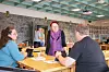 Bindal Sp og Bindal Ap var enige om at innsparingssummen på kulturmidler ikke skulle være en del av vedtaket. Fra v. Julie Tilrum (Sp), Wenke Ryan (Ap) og Dag Christer Brønmo (Sp)