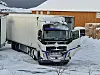 Dene traileren fikk trøbbel på vinterføret ved Abelvær.