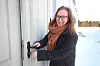 Camilla Vågan er glad for endelig, formelt å ha fått nøkkelen til prestegården.