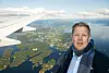 - Dette er en gledens dag, sier Nærøysunds ordfører Amund Hellesø over forslaget om å få flere flyavganger samtidig som billettprisene blir halvert.