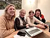 Tone Iren Nygård fra Nærøysund kommune, Hildur Fallmyr fra Eldrerådet, Gerd Torild Aune fra biblioteket og Torunn Neerland fra Frivilligsentralen håper at noen vil melde seg som veiledere for de som har behov for hjelp til å finne fram i den digitale hverdagen.