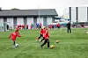 Fotballskoleelevene fulgte instruksene nøye.