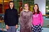 Kristian Øren, Vendelin Laugen Kjihl og Oda Urdshalds fra Kolvereid skal være med på klassekampen. – Innspillingen falt sammen med temadagen 'Pysj på skolen' forklarer elevene om valg av antrekk .