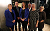 Fra venstre: Styremedlemmene Lise Rødnes, Frank Walaunet, Annette Wannebo, Halvor Prestvik og Mette Bondø Emilsen. Til høyre: Anne Grete Walaunet, tidligere styremedlem og initiativtaker til foreningen. Styremedlemmene Svenn Arne Kvalø og Hanne Adele Grande var ikke tilstede da bildet ble tatt.