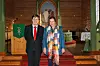 Organist Michał Mędzkiewicz og sogneprest Gjøa Aanderaa ønsker folk velkommen til gudstjeneste via Facebook i dag klokken 11.