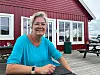 Evelyn Evensen bruker hele sommeren på å drifte Naustet.