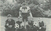 Smågutter fra Nærøy som var klare for Norway Cup i 1986. Jarle Strandval, Frank Robert Sandnes, Jan Tore Eidshaug og Rune Sandnes. Bak er oppmann Arild Ottesen.