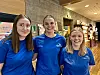 Elevene fra Ytre Namdal Videregående skole bidro med både matservering og praktiske oppgaver, under Blå konferanse - for å tjene penger til skolerevyen i februar.