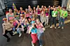 Elevene kunne velge selv om de ville kle seg etter tema eller ikke, og ble oppfordret til å lete i klesskap hjemme eller samarbeide med venner for å finne passende antrekk. Her er noen som er kledd for pride-dag.
