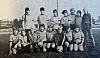 Nærøyjenter med peiling på fotball: Bak fra venstre Erna Moen, Gretha Arnø, Solveig Prestvik, Idun Sørensen, Anne Lise Mohn, Turis Tangen og Hege Skorstad. Foran fra venstre Osabell Sandnes, Cahtrine Sandnes, Nina Eidem, Solbjørg Eidshaug, Tove Ragna Davidsen, Heidi Klingen, Mariann Eidshaug og Mariann Marø.