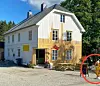 Her sto den kjente «Eskimonika» så flott utenfor Kobi-butikken.