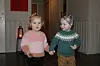 Toåringene Ada Finseth og Henning Selliseth Eiternes deltok på julemesse for første gang, og i likhet med mange andre hadde de det svært så koselig.