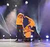 En dans om det å være bra nok som man er rørte hele publikum, med disse gledessprederne på scenen.