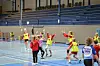 Blokking var mange av de unge håndballspillerne veldig flinke til. Dette skuddforsøket gikk rett i et kobbel av hender.