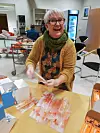 Smilet på lur: Inger Laugen Wannebo har ingen ting imot å smøre matpakker.