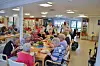 Rundt 25 rutinerte beboere var med på tacofredagen. De koste seg med litt andre smaker enn det vanligvis serveres på Bjørkåstunet.