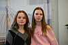 Synne Johnsen Horseng og Benedicte Kvalø Ulriksen ville gjerne besøke både kokkelinja og helse- og oppvekstfag under åpen skole.