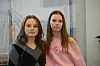 Synne Johnsen Horseng og Benedicte Kvalø Ulriksen ville gjerne besøke både kokkelinja og helse- og oppvekstfag under åpen skole.