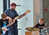 Filip Gulaker på gitra, Aksel Overholdt på bass og Brage Holand på trommer.