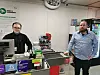 Rolf Sverre Larsen og Ola Marius Hanssen er betjening ved Joker Bogen.