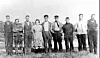 Dette bildet er fra Naustbukta og viser Bjørnevikbruket's notlag. Fotograferingen er fra 1920-tallet. Fra venstre: Oluf Myhre, Erling Kristensen, Gustav Strømli, Johanne Kristensen, Hartvik Strømli, Berhard Haagensen, Jens P. Gravvik og notbas Ole Bjørnevik