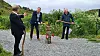 Ordfører Amund Hellesø var til stede på åpninga, og fikk æren av å åpne turstien offisielt.