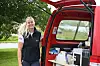 Sandra Beate Dalen (23) er snart ferdig utdannet veterinær. I sommer har hun jobbet hjemme i ytterdistriktet.